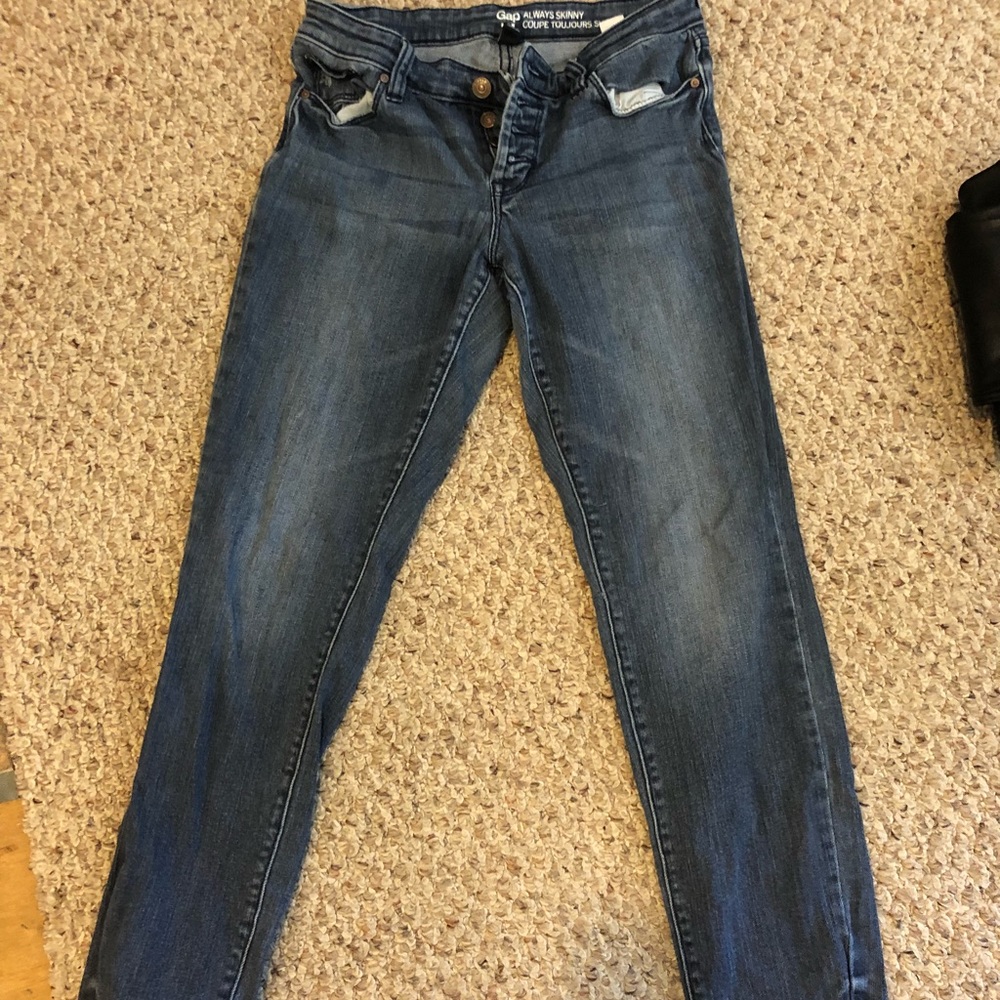 Button fly Gap skinny jeans
